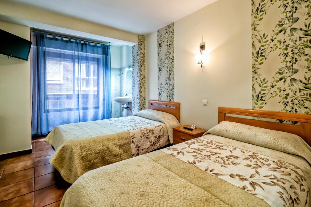 Pension La Playa Талавера-де-ла-Рейна Экстерьер фото