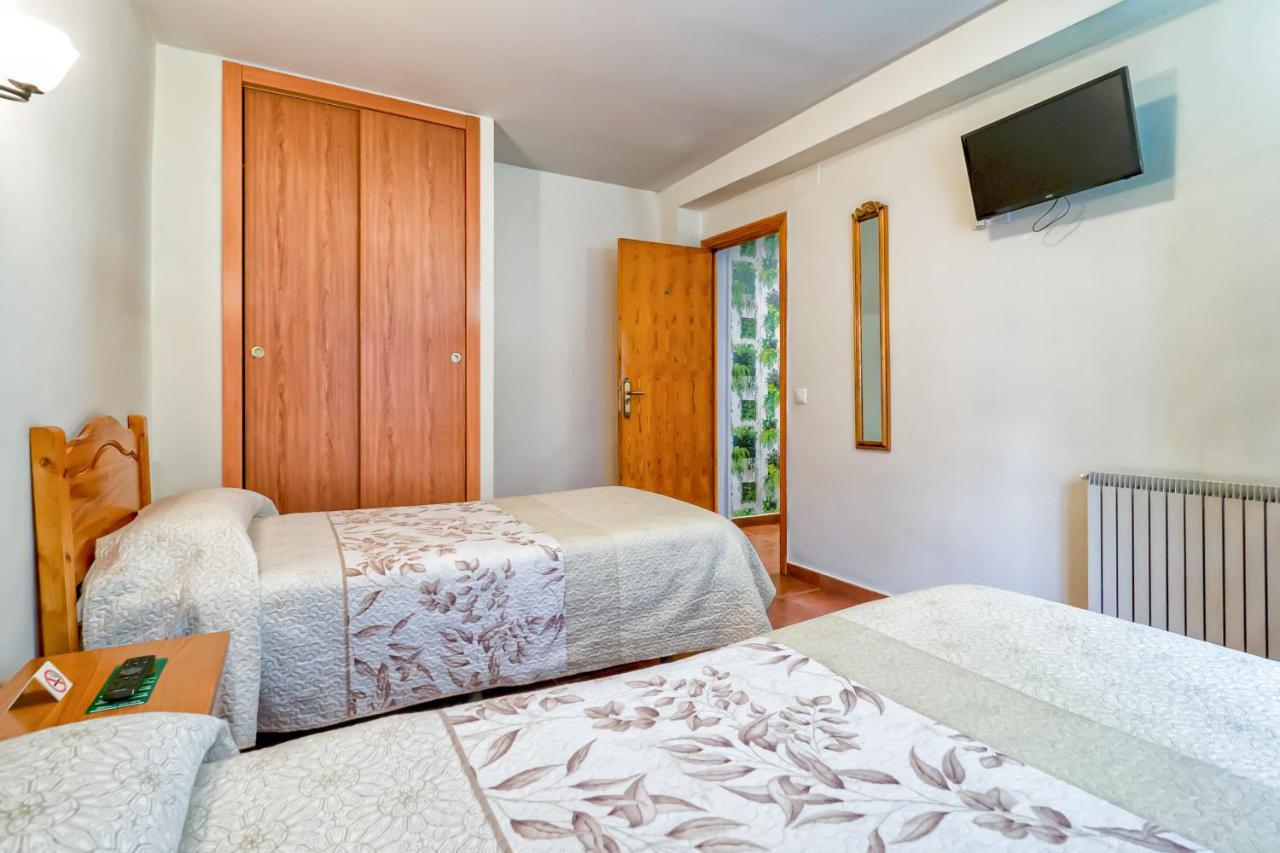 Pension La Playa Талавера-де-ла-Рейна Экстерьер фото